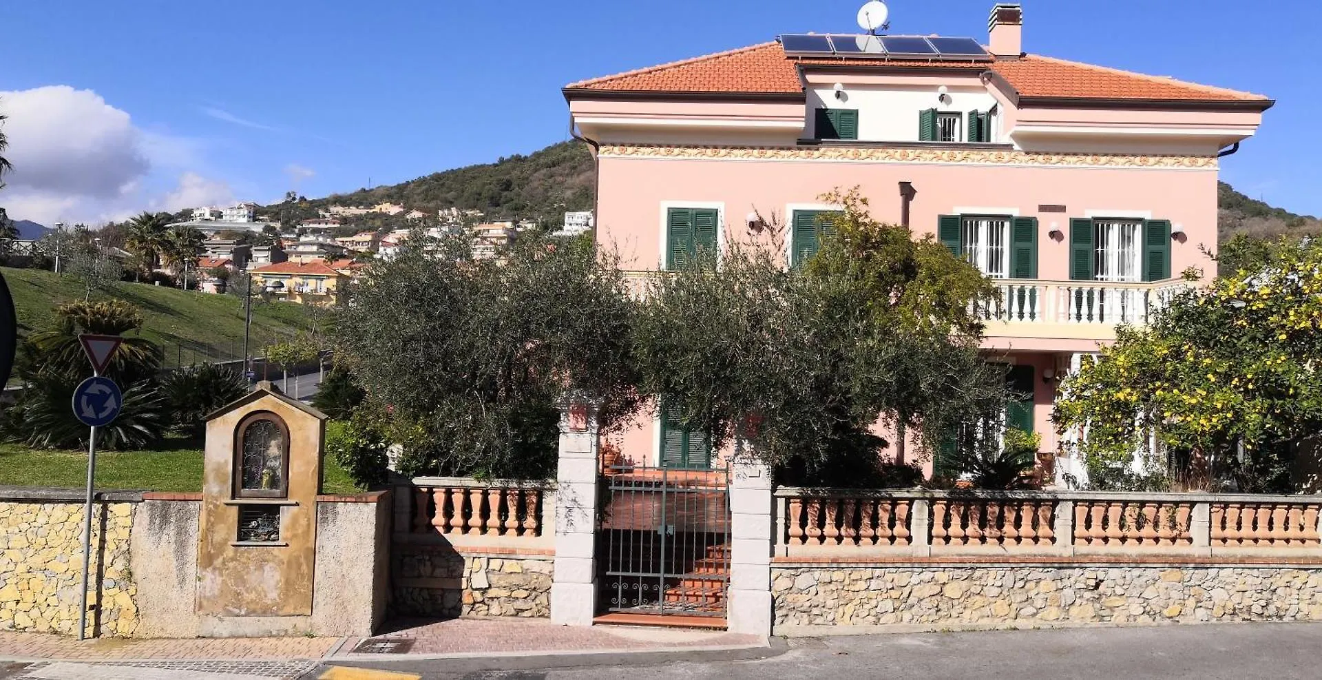 Hotel Villa La Lanterna Pietra Ligure